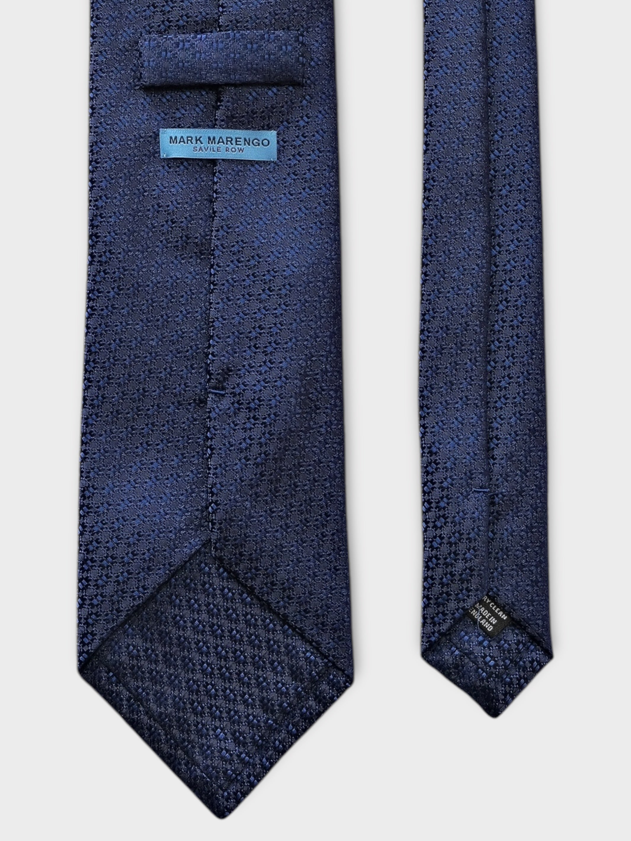 ブルージオメトリックジャカードシルクタイ – MARK MARENGO BESPOKE