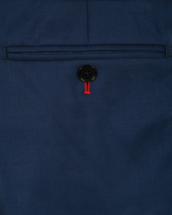 البدلة الزرقاء الملكية