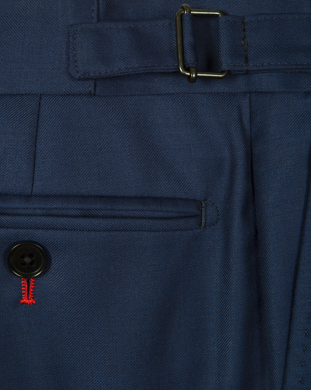 البدلة الزرقاء الملكية