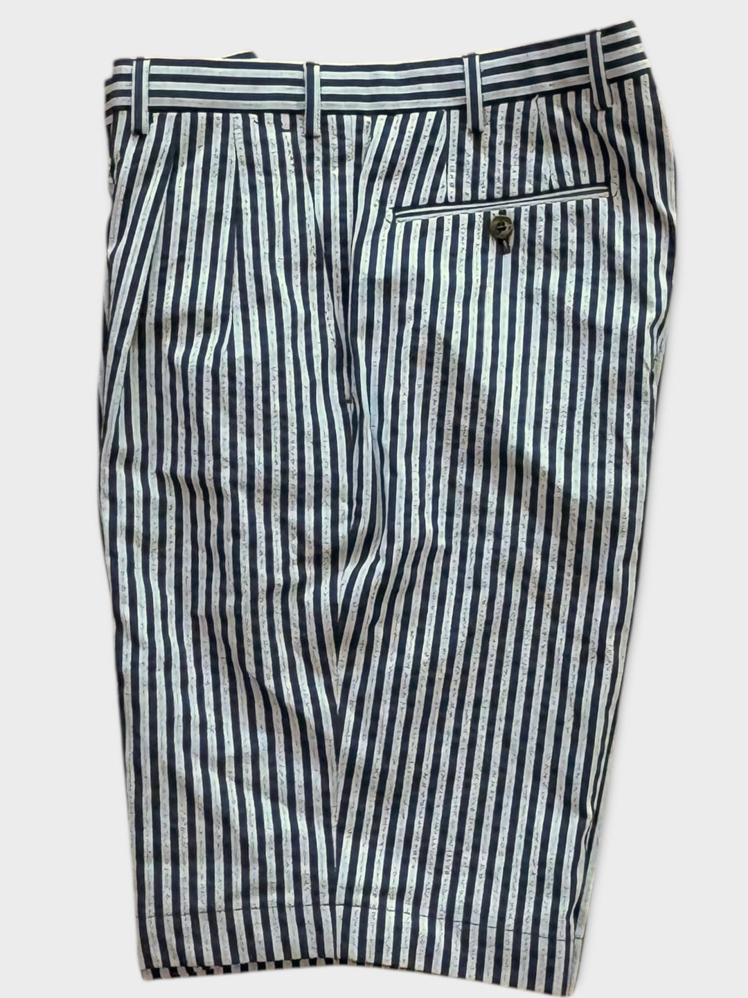 Short bleu à carreaux