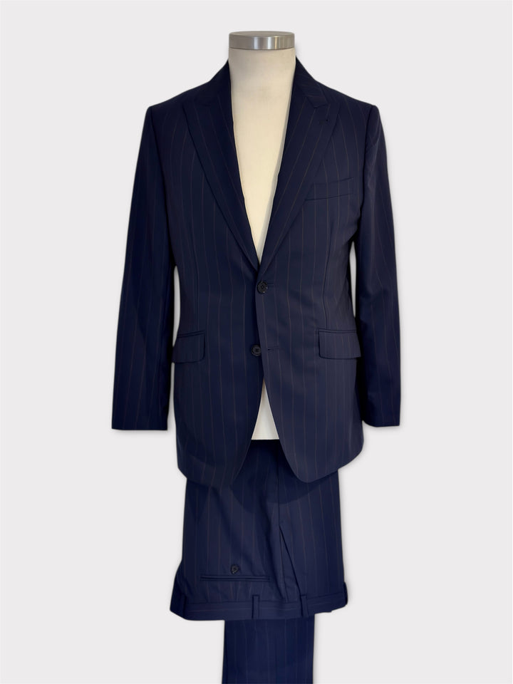 بدلة ثقيلة الوزن بتصميم هيرينبون باللون الأزرق الداكن